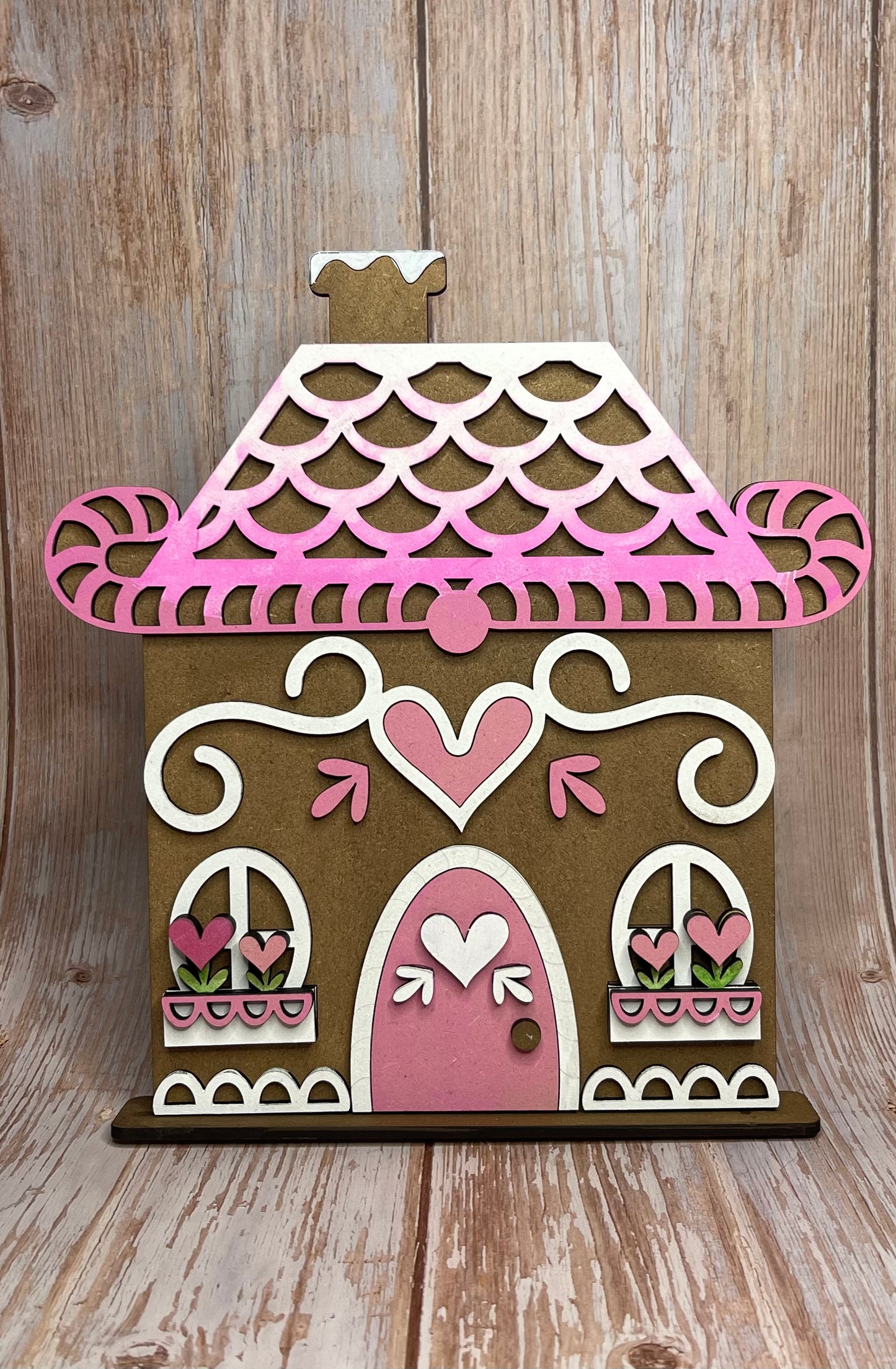 Medium Gingerbread house shelf sitter